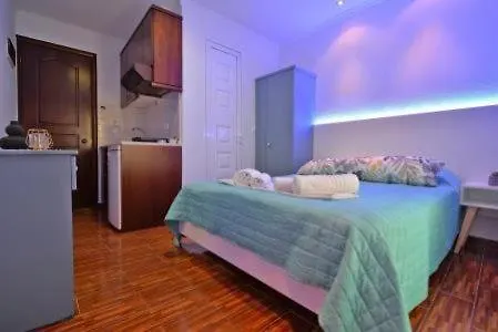 Garbis μπακάλης θεοχάρης Apartman