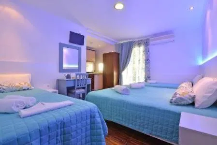 Garbis μπακάλης θεοχάρης Apartman