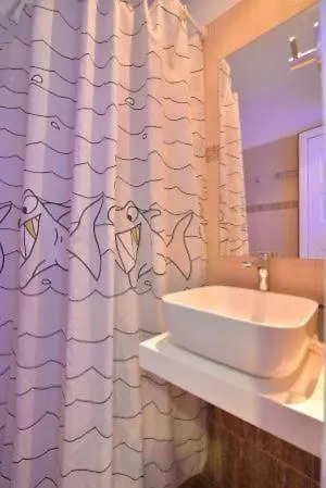 Garbis μπακάλης θεοχάρης Apartmán