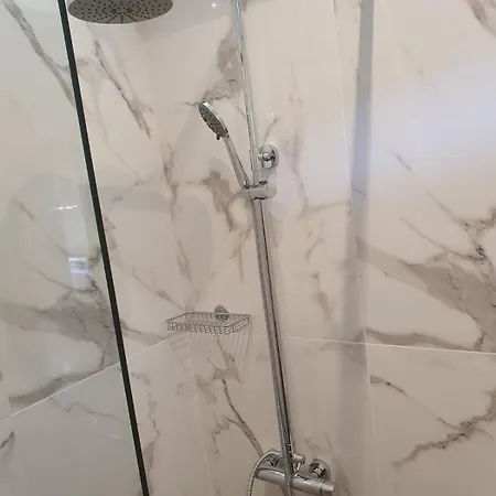Apartment Garbis μπακάλης θεοχάρης