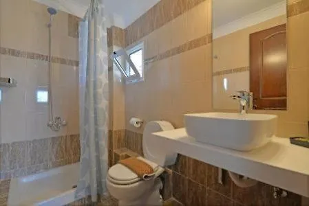 Apartamento Garbis μπακάλης θεοχάρης *